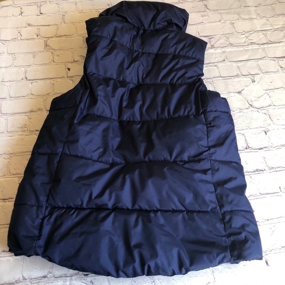 Old Navy dark blue Puffer Vest XS Like New! - Picture 9 of 10